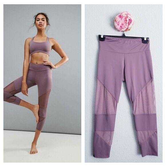 Onzie Flow Lilac Mesh Panel Capri Leggings - Picture 1 of 9
